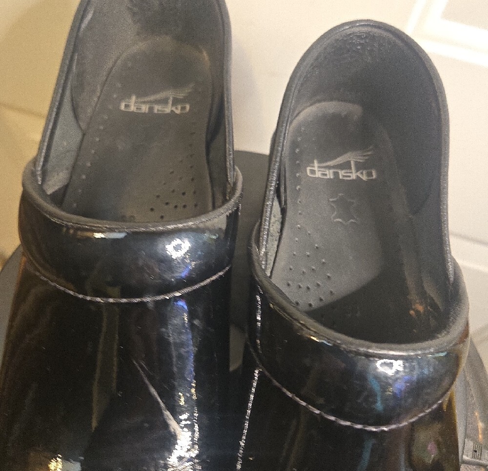 Dansko Professional Black Patent Leather Women's Clog Shoes Size 38 - Picture 7 of 15